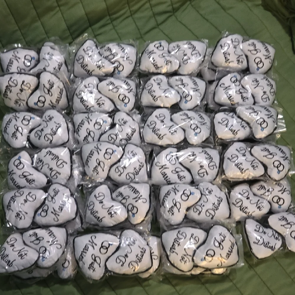 White Heart-Shaped Wedding Favors